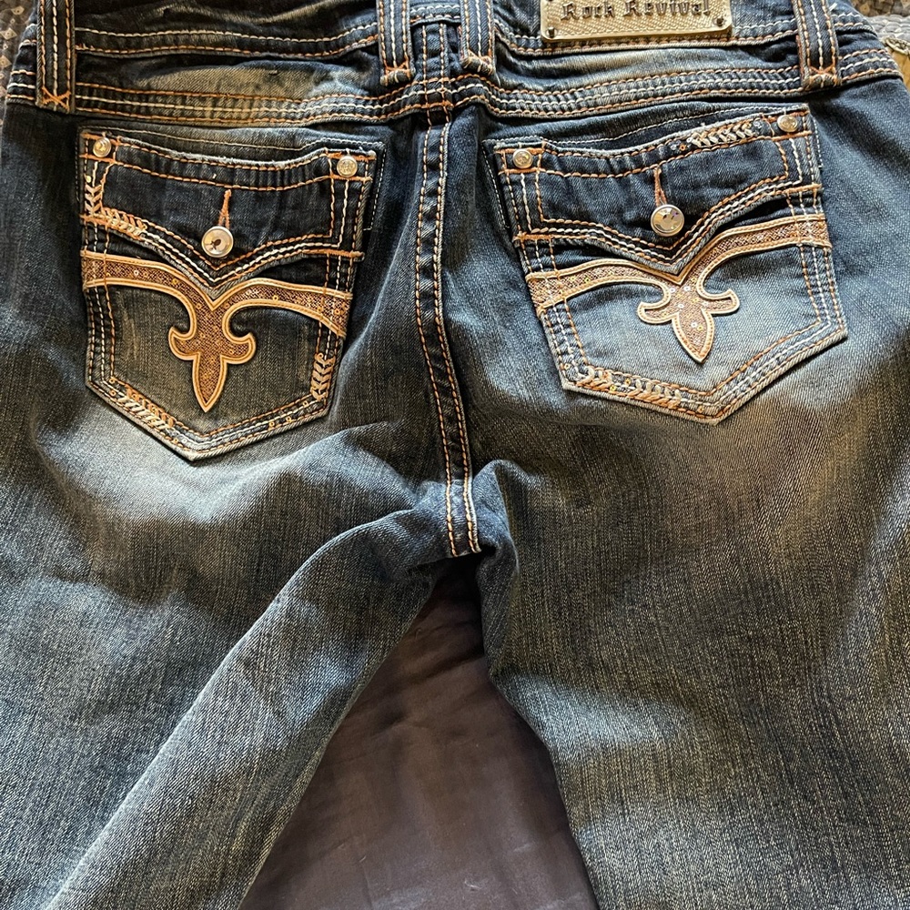 Size 32 Rock Revival Capri Pants. Barely worn.